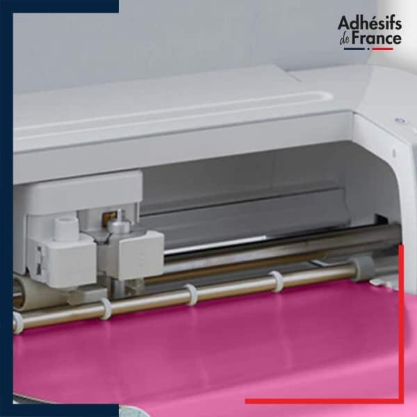 machine découpe adhesif vinyle pink clair